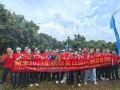 昶豐周末辦公室人員出動， 現(xiàn)摘現(xiàn)吃桂味荔枝， 解鎖夏日團(tuán)建快樂！